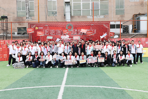 致敬時光 重返童年——有色陜建成功舉辦懷舊運動會
